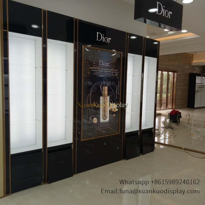 Skincare Display Case Wood Tone Metal Frame Wall Showcase For Cosmetic Retail Boutique skincare display case wood cabinet with screens